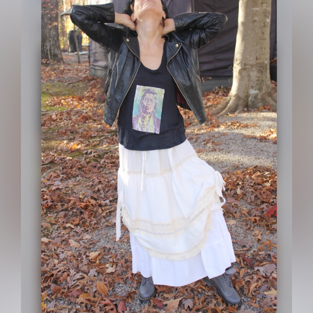 Elegant Western Cream Skirt - Picture 14 of 16